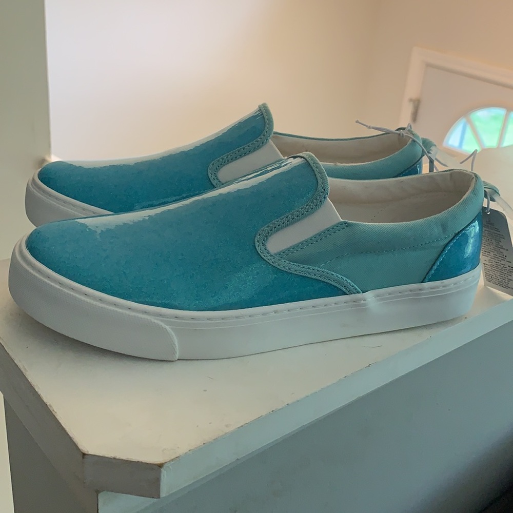 Slip on - Picture 2 of 5
